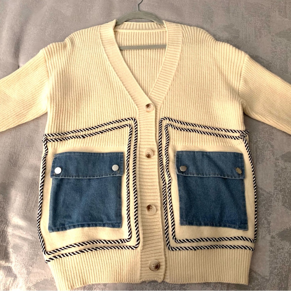 Cream Cardigan with Blue Denim Pockets
